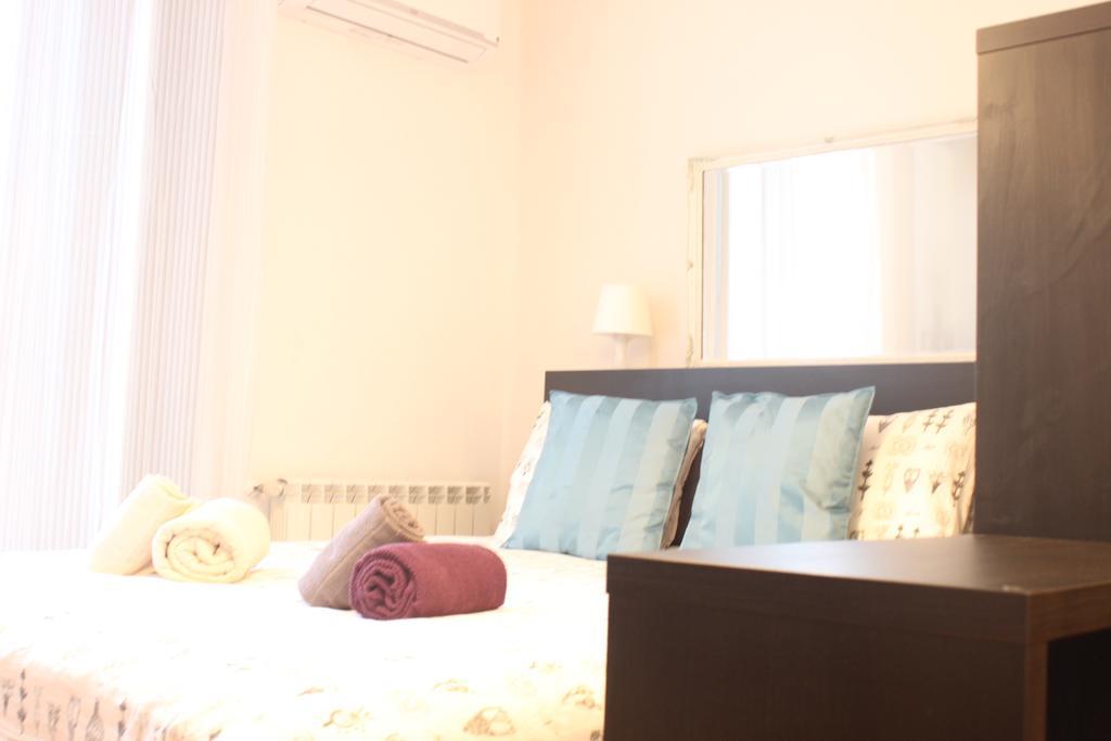 Appartement Concepcion Jeronima à Madrid Extérieur photo